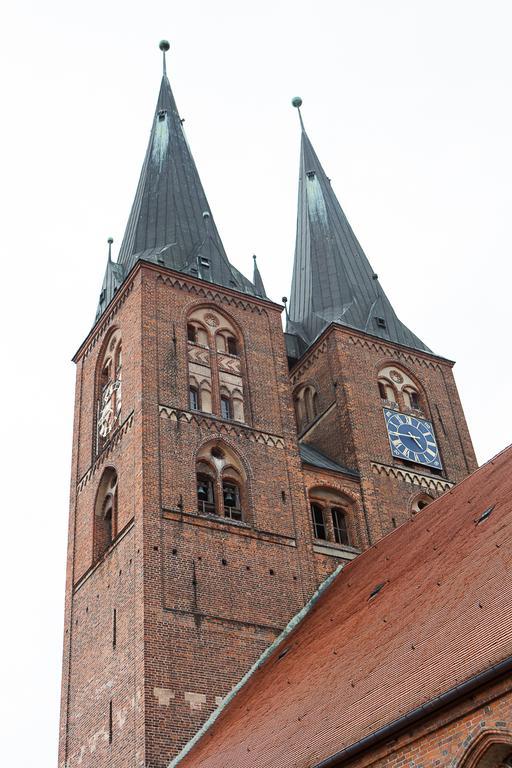 Hotel Anna Stendal Exteriör bild